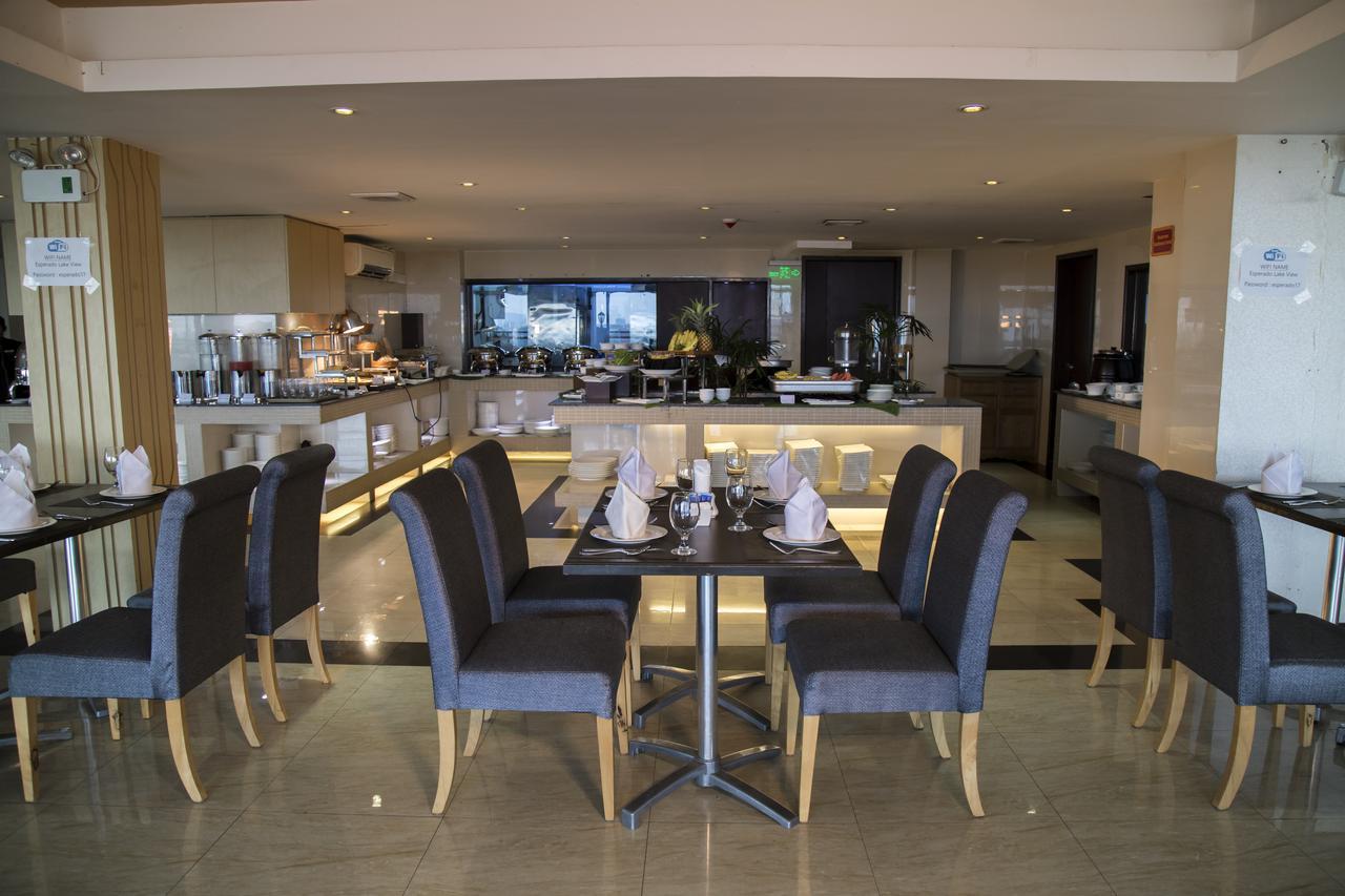 Esperado Lake View Hotel Янгон Екстериор снимка